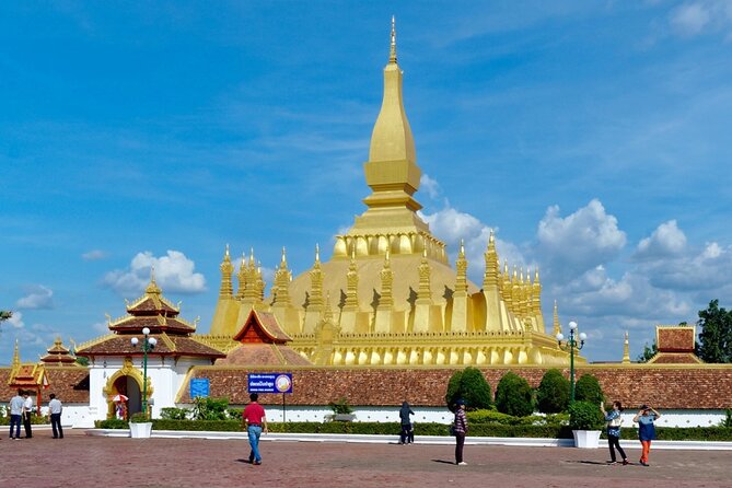 A Full Day in Laid-Back Vientiane - Patuxai, a Lao answer to the Arc de Triomphe