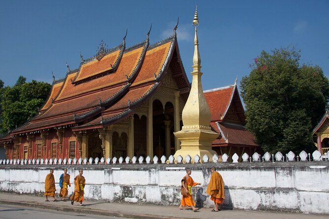 Full-Day Luang Prabang Highlights Tour Including Kuangsi Waterfall - Ban Phanom and the craft traditions of Tai Lue weavers