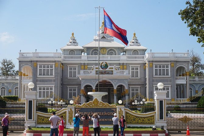 Guided Vientiane City and Buddha Park Full-Day Tour - Climbing Patuxai for a view over Vientiane