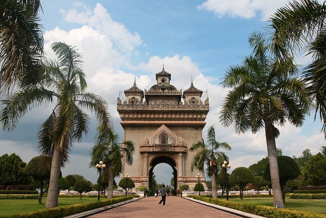 Half-Day Vientiane City Bike Tour | Laos - Ho Phrakeo and the Emerald Buddha connection
