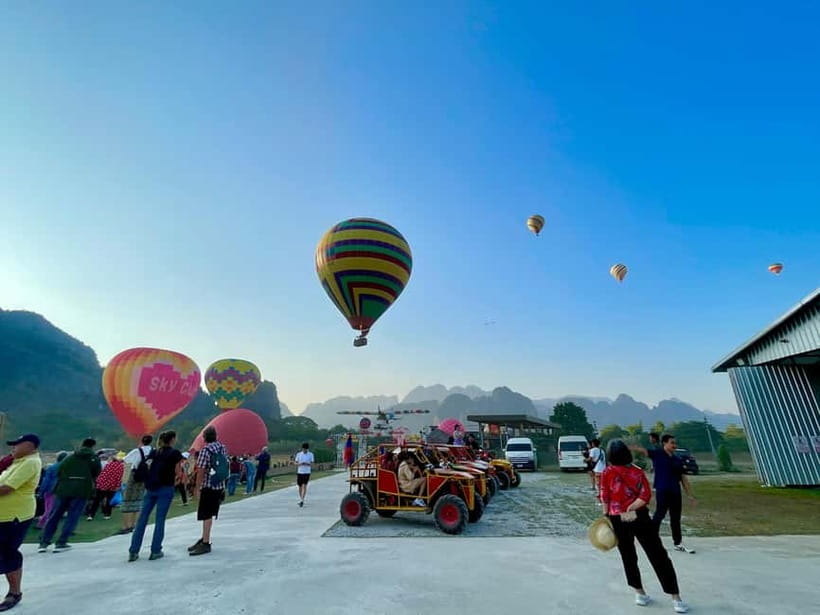 Hot Air Balloon in VangVieng pick up-drop off - Why Vang Vieng looks different from a balloon