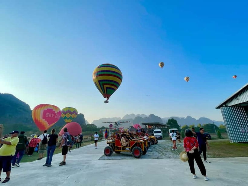Hot Air Balloon in VangVieng pick up-drop off - Safety, communication, and comfort