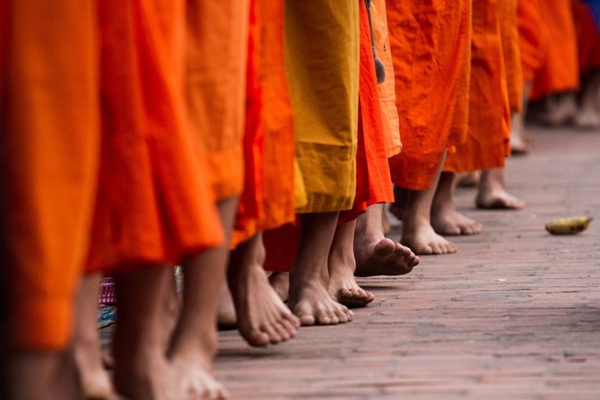 Luang Prabang Early Morning Alms Giving and Wet Market - Pickup limits and practical planning