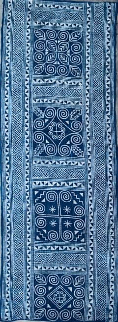 Luang Prabang: Hmong Batik Art Workshop - Learning from an English-speaking Hmong artist