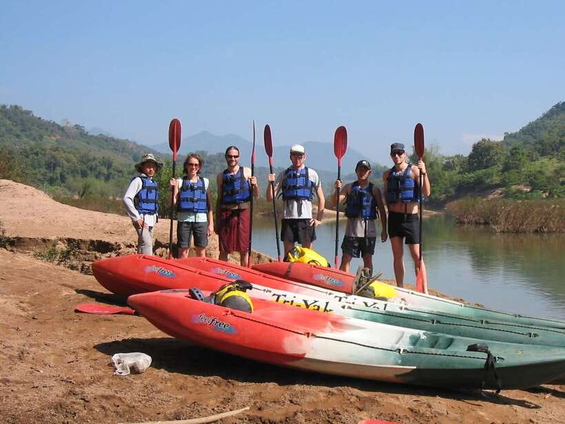 Luang Prabang: Kayak Tour to Pak Ou Caves - What the day feels like in practice
