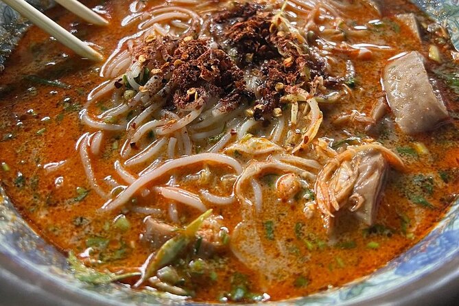Luang Prabang Local Market and Morning Food Tour with Drinks - Who should book this morning market outing