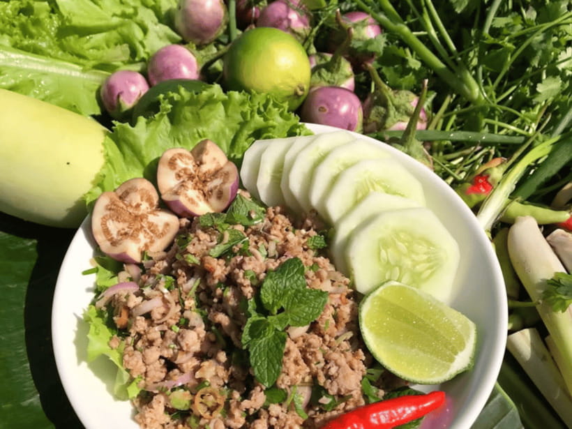 Luang Prabang: Mekong River Cooking Class with Hotel Pickup - Four Lao dishes, with a meat or vegetarian path
