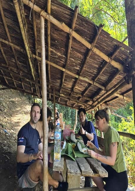 Luang Prabang: Nong Khiaw 3-Day Trekking & camping, Homstay - By Boat to Muang Ngoi and Its Cave