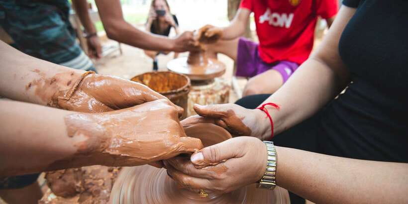 Luang Prabang: Pottery Workshop & Wat Chomphet cycling Tour - Cycling toward Ban Chan and its pottery tradition
