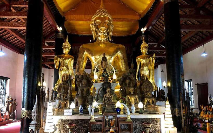 Luang Prabang Private Full-Day Tour and Lunch - Wat Sene, Wat Visoun, and Wat Aham in one temple stretch