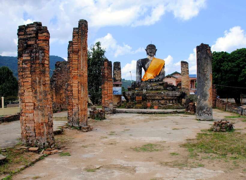 Luang Prabang: Private Must-See Sights and Mount Phousi Tour - The night market after Mount Phousi