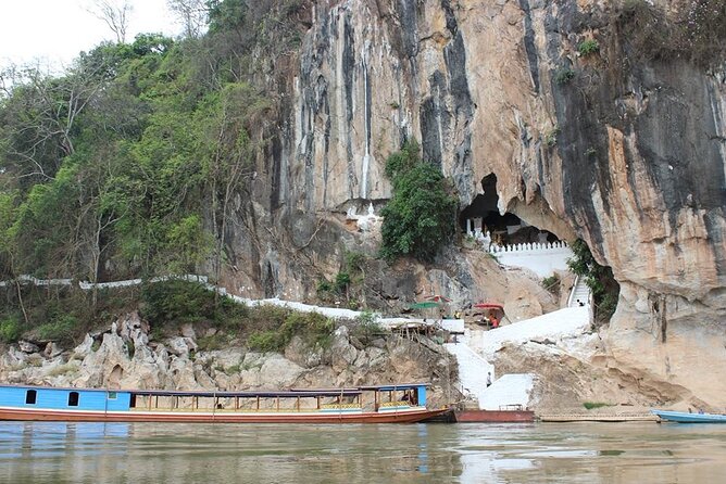 Luang Prabang's Beauty & Heritage in 1 Day - All-Inclusive Tour - The Guide and the Pace of the Day