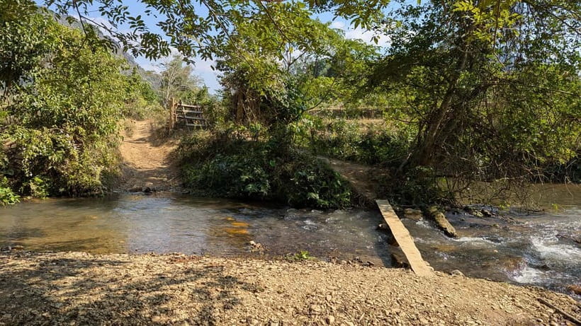 Luang Prabang to Nong Khiaw: River Cruise, Hike & Waterfall - A short look at Sop Keng village