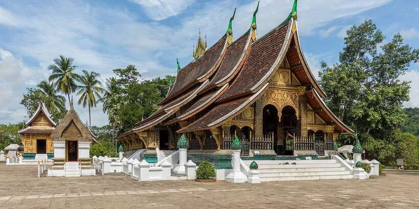 Luang Prabang: UNESCO World Heritage City Highlights Tour - Climbing Phousi Hill for the city view