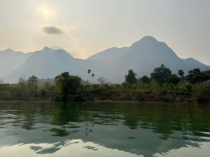Nong Khiaw: 2-Day Trekking,Hmong village,Home Stay&Kayaking - Kayaking quietly down the Nam Ou River