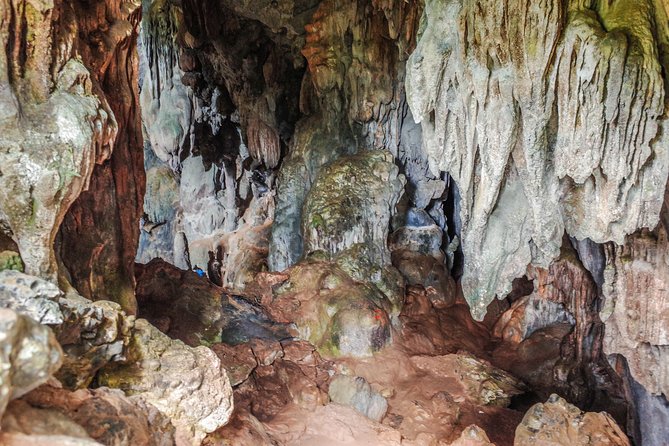 One Day Guided Tour: Kayaking, Zipline & Tubing In The Cave from Vang Vieng - Tubing between the river stations