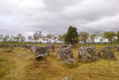 Plain of jars tour with local guide