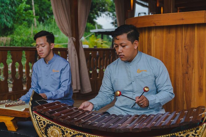 Sunset Cruise in Luang Prabang with Live Performance - The food is a useful extra, not the main event