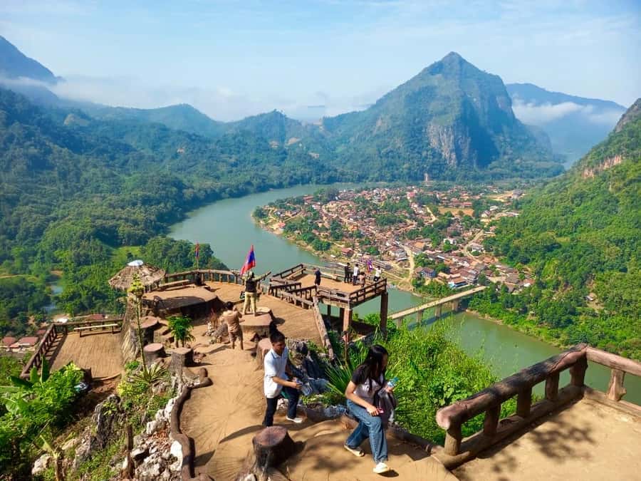 Vang Vieng: Climbing & Ballon (Departure from Vientiane) - Lunch is a pause, not an included feature