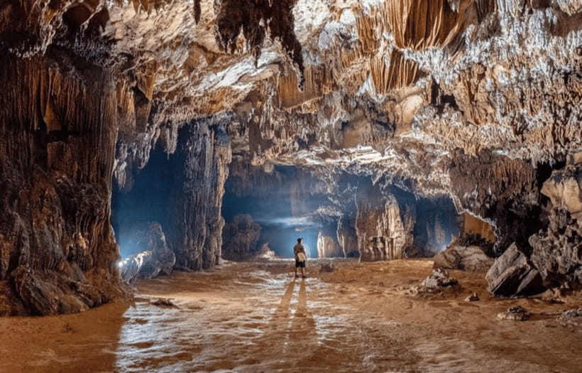 Vang Vieng: Kayaking&Zipline&Water Cave&Tham Chang tour - Kayaking the Nam Song River for 40 minutes