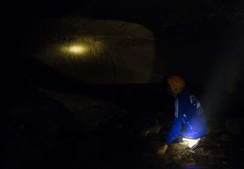 Vang Vieng: Tham Nangfar and Tham Nam Day Tour with Kayaking - Key points at a glance