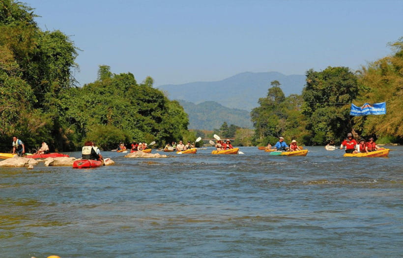 Vang Vieng: Zipline&Kayaking&BlueLagoon 1 - Starting with pickup in central Vang Vieng