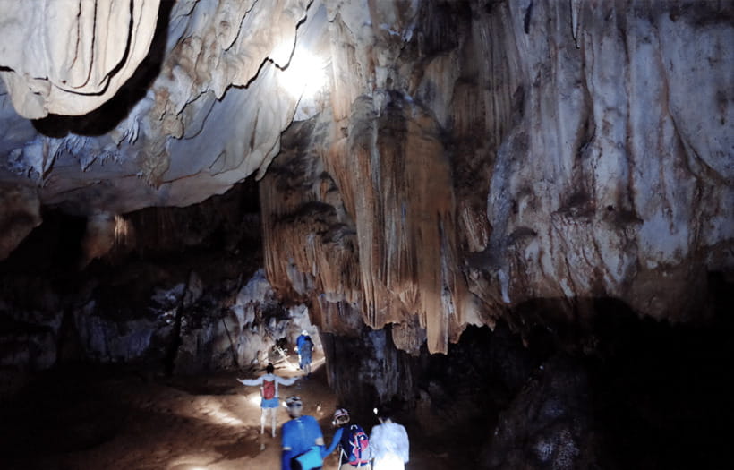 Vang Vieng: Zipline&Water Cave&Tham Chang&Blue Lagoon 1 - Jungle ziplining over forest and rivers