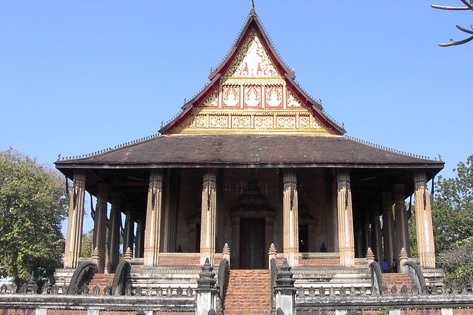 Vientiane City Day Tour and Buddha Park Visit with Lunch | Laos - Wat Si Saket and its 8,000 Buddha images