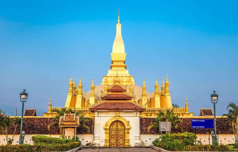Vientiane City Highlights Tour with Buddha Park & Lunch - Wat Si Saket and its 8,000 Buddha images