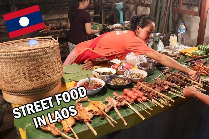 Vientiane Cuisine & Culture: The Hungry Tuk Tuk - Tuk-tuk rides through Vientiane after dark