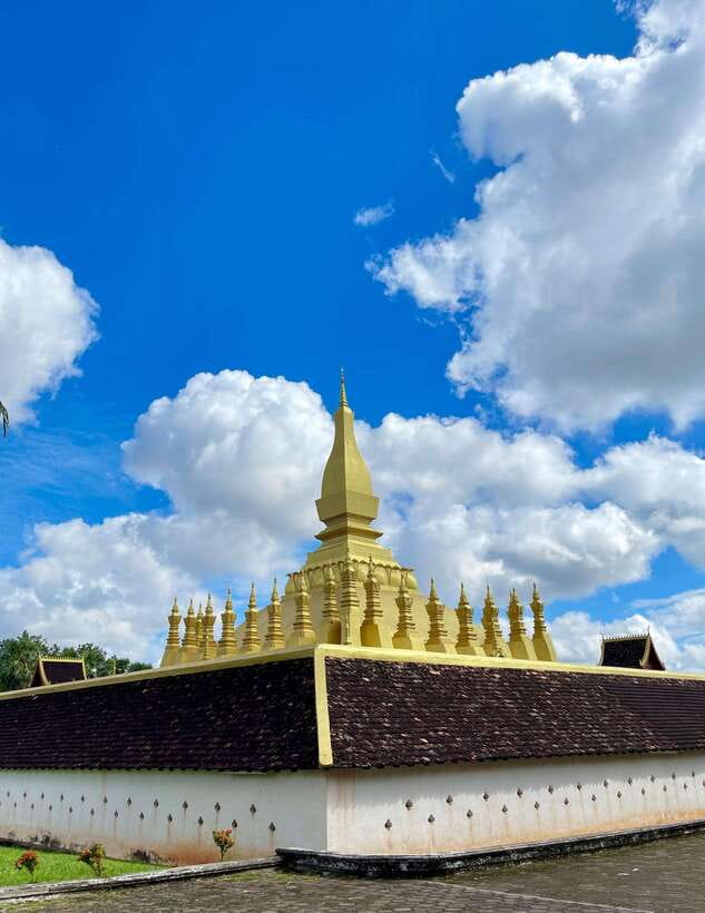Vientiane: Half-Day City Tour with Patuxai and Buddha Park - Buddha Park’s strange and peaceful sculpture garden