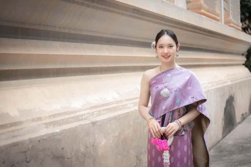 Vientiane: Lao Cultural Attire Rental Experience - Why Lao clothing changes the way you see Vientiane