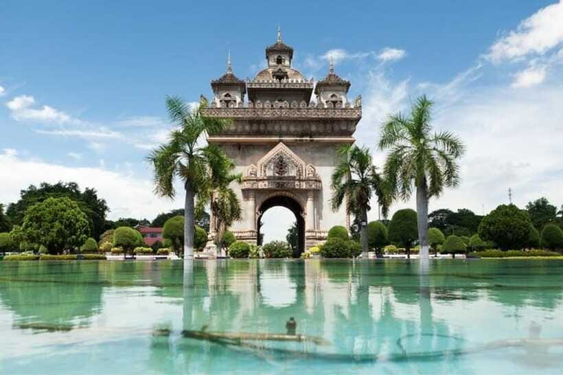 Vientiane : Private Custom Tour with a Local Guide - Museums and monuments require advance planning