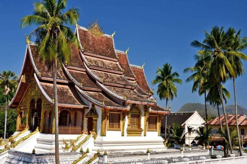 Vientiane : Private Custom Tour with a Local Guide - Walking, public transport, and the right tour length