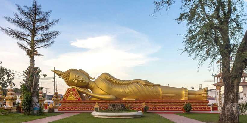 Vientiane: Private Full-day Must-See Sights & Sunset Tour - The Mekong at sunset